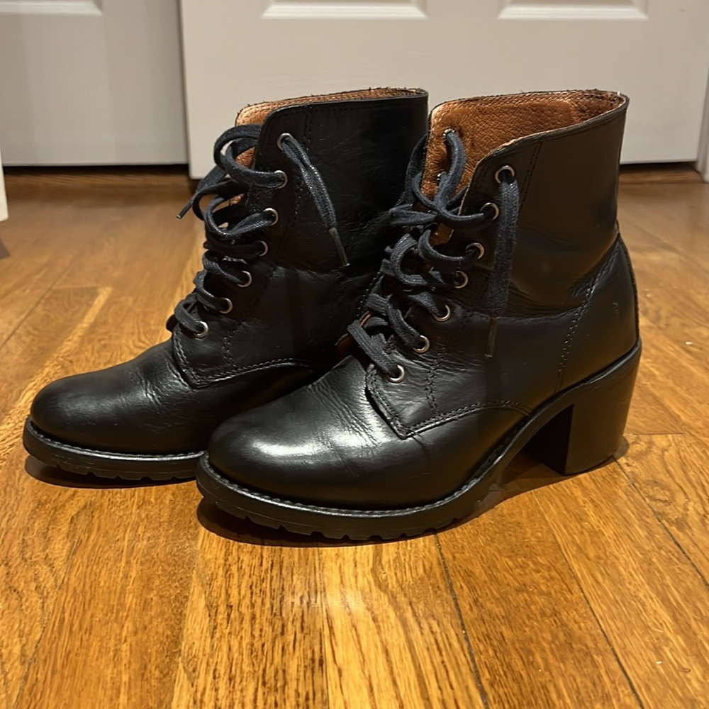 Frye Sabrina Lace-Up Boot